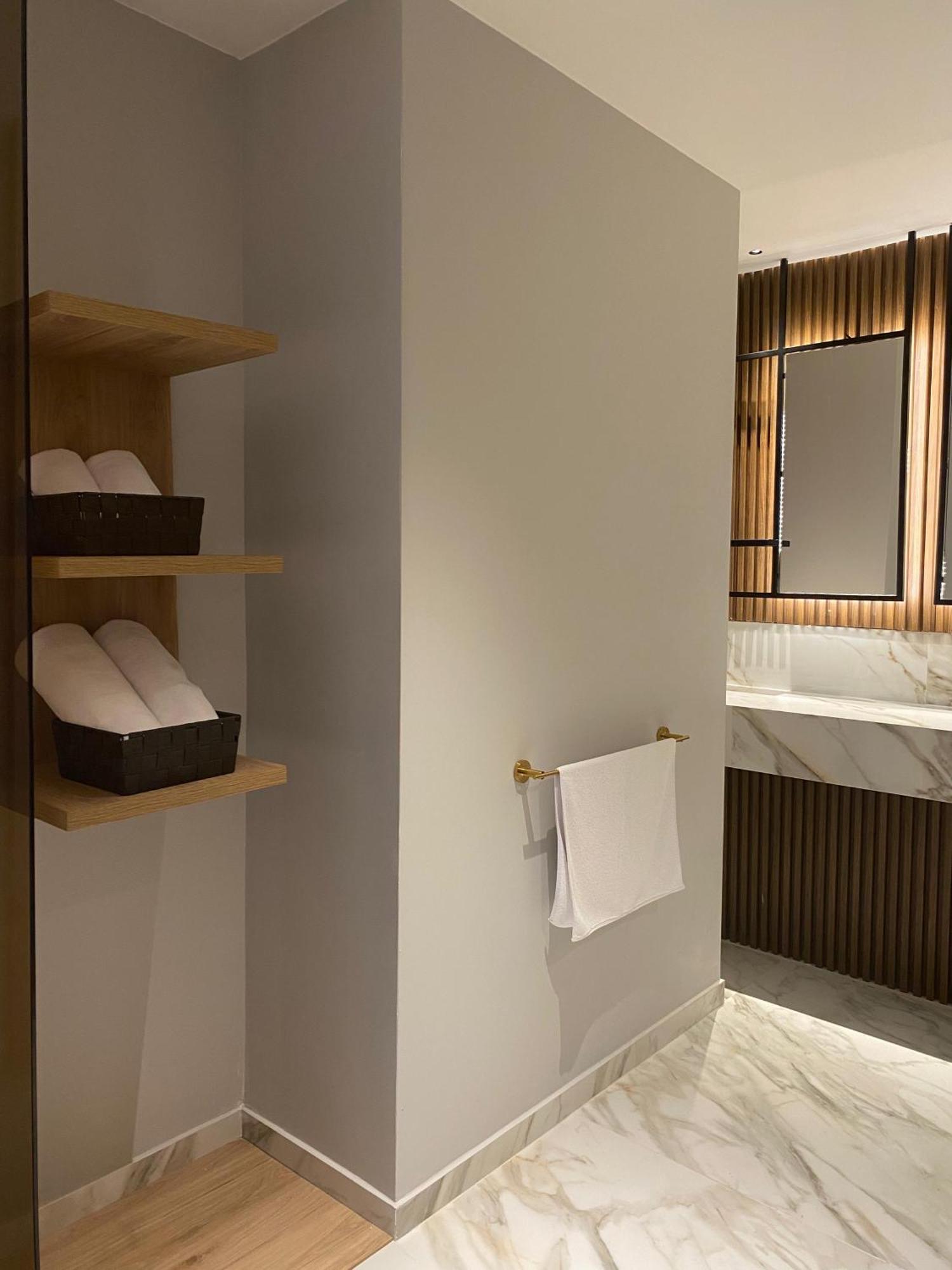 Alko Integrado Hotel 4*